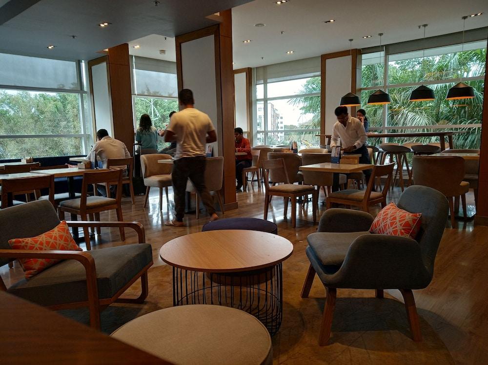 Holiday Inn Express Pune Pimpri By Ihg Eksteriør billede