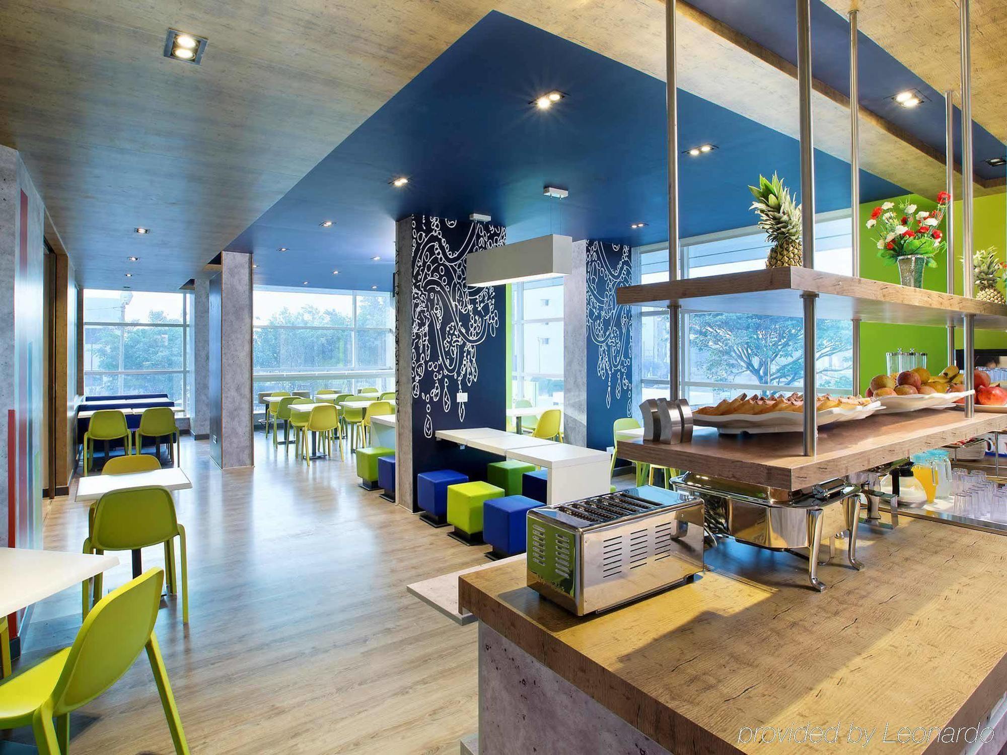 Holiday Inn Express Pune Pimpri By Ihg Eksteriør billede
